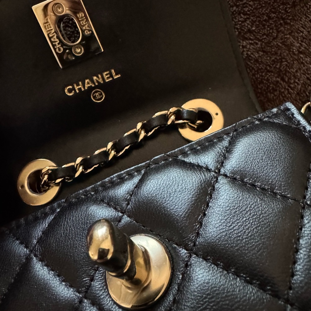 Authentic 💯 Chanel Black Quilted Leather Mini Bag - Picture 8 of 9